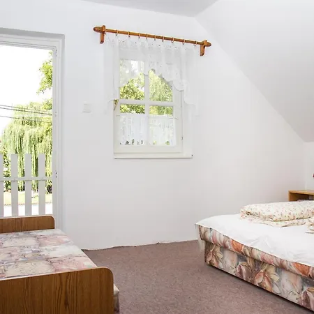 Familia Nyaralo 47 * Balatonmáriafürdő