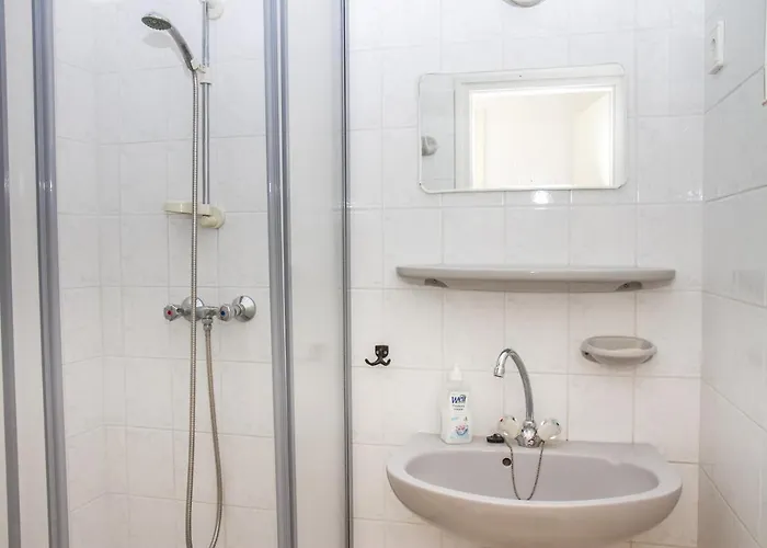 Familia Nyaralo 47 *